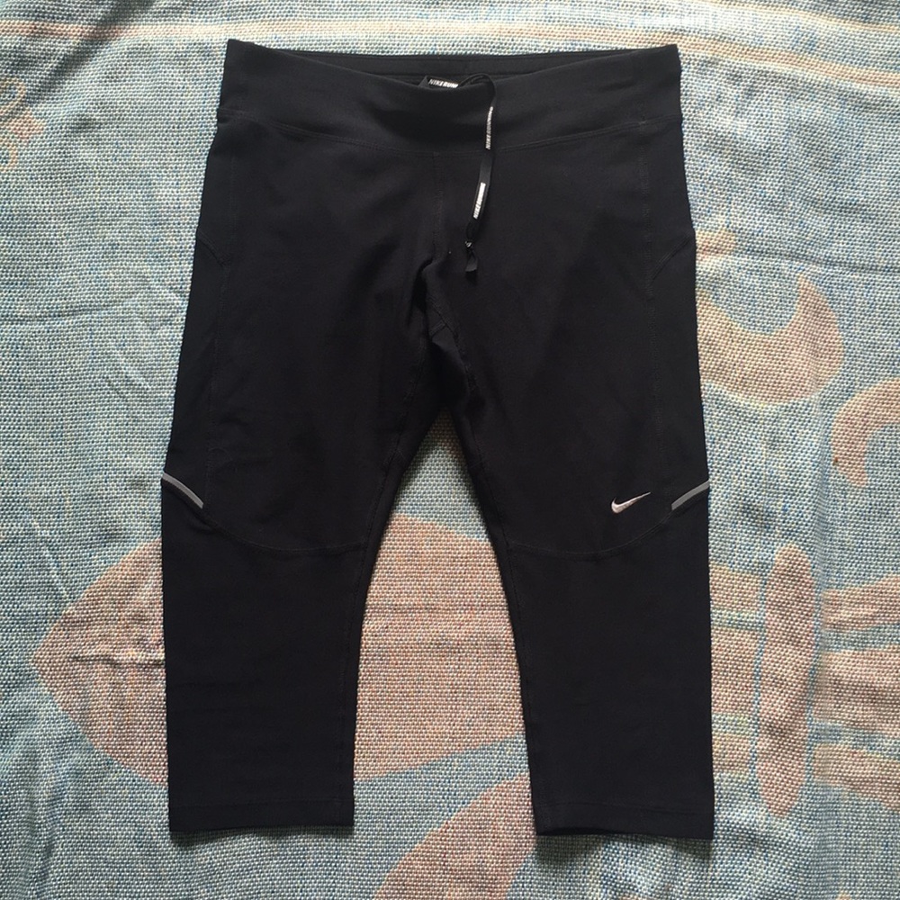 Nike dri-fit cropped black running leggings
